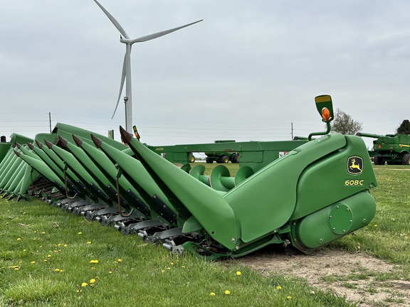 2009 John Deere 608C Header Corn Head