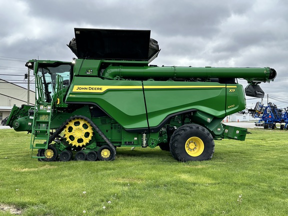 2022 John Deere X9 1000 Combine