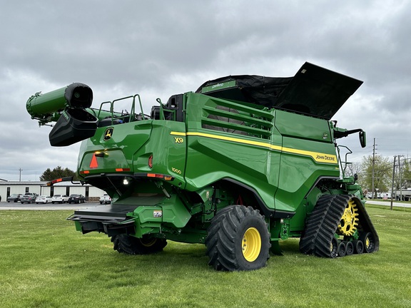 2022 John Deere X9 1000 Combine