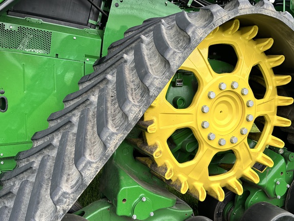 2022 John Deere X9 1000 Combine