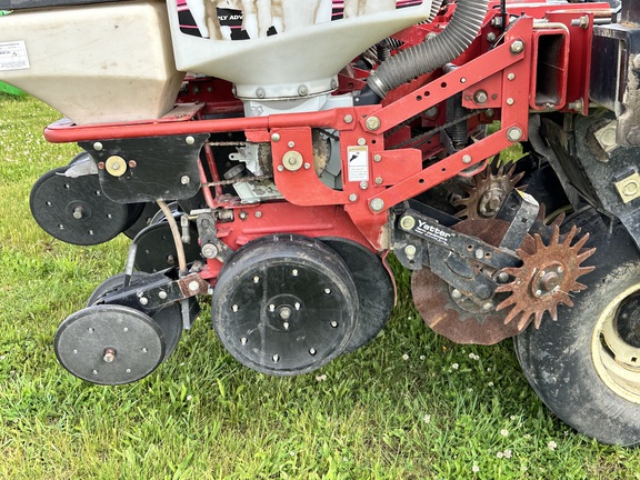 2003 AGCO White 8531 Planter