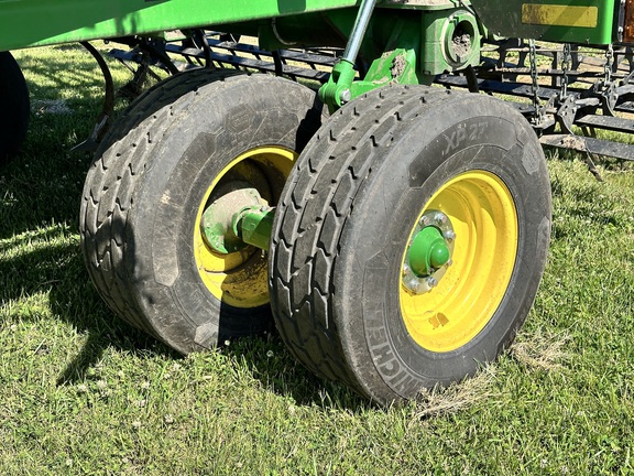 2018 John Deere 2230 Field Cultivator