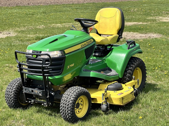 2014 John Deere X758 Garden Tractor