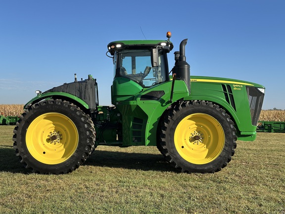 2017 John Deere 9470R Tractor 4WD