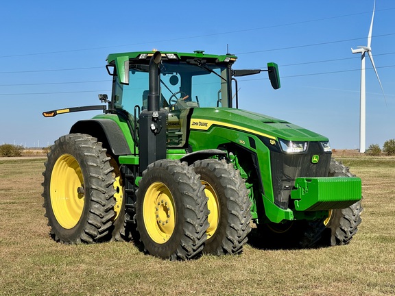 2022 John Deere 8R 340 Tractor