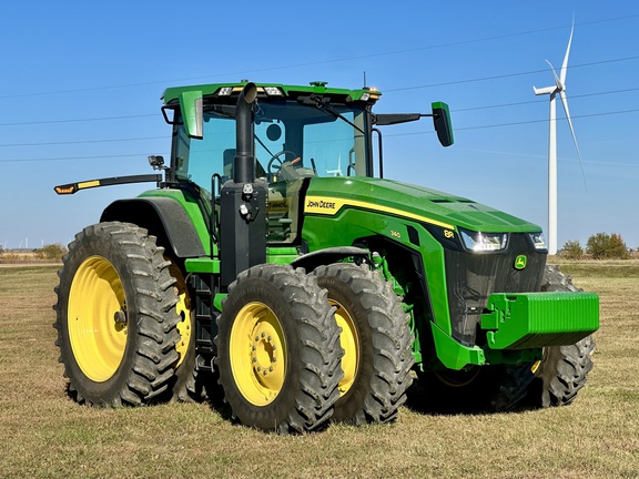 2022 John Deere 8R 340 Tractor