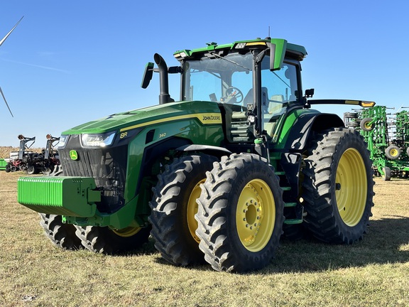 2022 John Deere 8R 340 Tractor