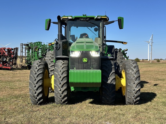 2022 John Deere 8R 340 Tractor