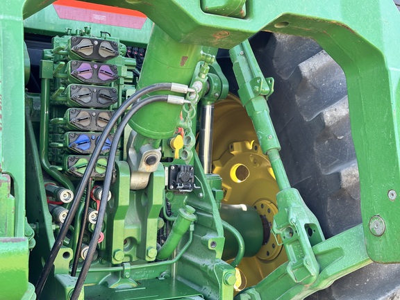 2022 John Deere 8R 340 Tractor