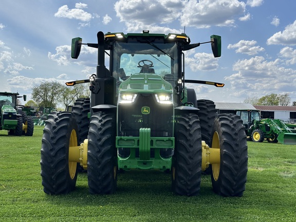 2023 John Deere 8R 340 Tractor