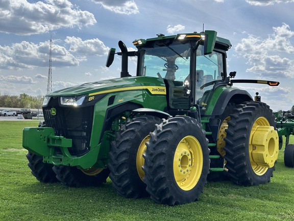 2023 John Deere 8R 340 Tractor