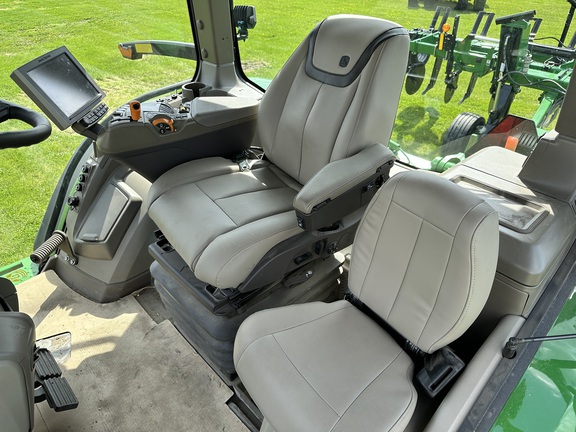 2023 John Deere 8R 340 Tractor