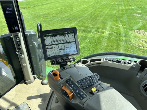 2023 John Deere 8R 340 Tractor