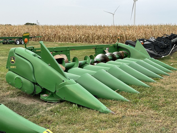 2013 John Deere 608C Header Corn Head