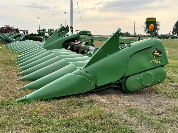 2013 John Deere 608C Header Corn Head