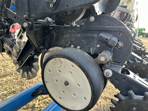 2004 Kinze 3600 Planter