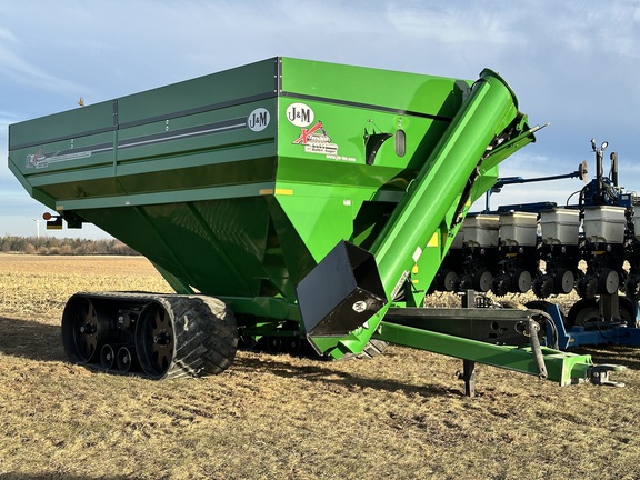 2018 J&M 1112-20 Grain Cart