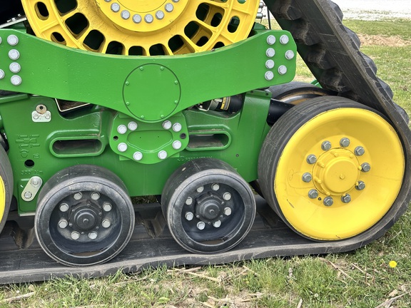 2023 John Deere 9RX 590 Tractor Rubber Track