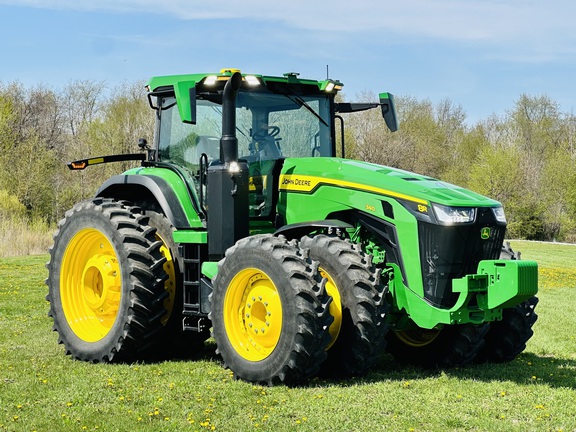 2023 John Deere 8R 340 Tractor