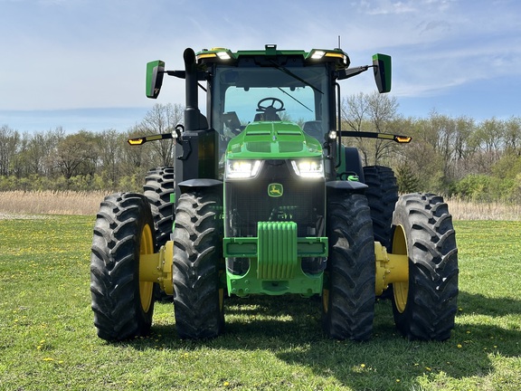 2023 John Deere 8R 340 Tractor
