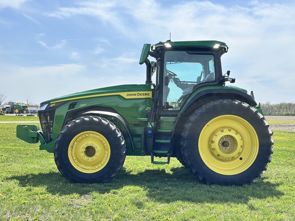 2023 John Deere 8R 340 Tractor