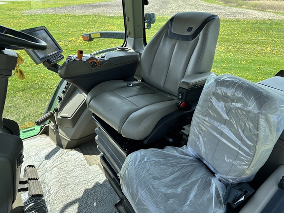 2023 John Deere 8R 340 Tractor