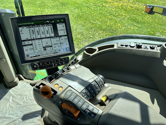 2023 John Deere 8R 340 Tractor