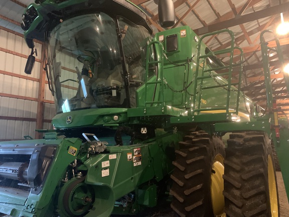 2022 John Deere S780 Combine