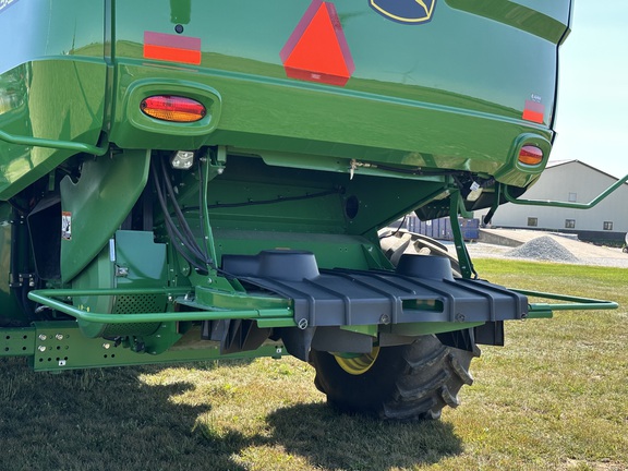 2022 John Deere S780 Combine