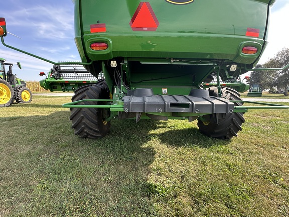 2024 John Deere S780 Combine