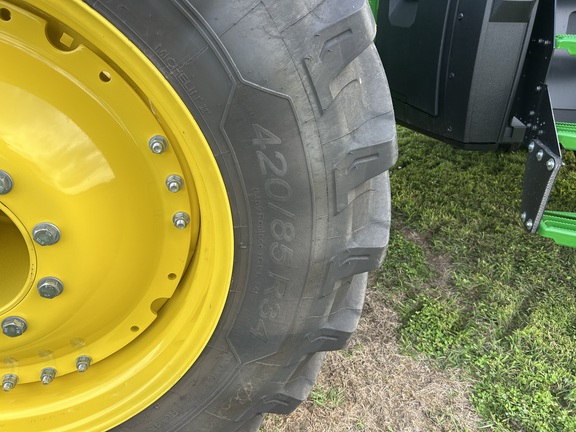 2024 John Deere 8R 370 Tractor