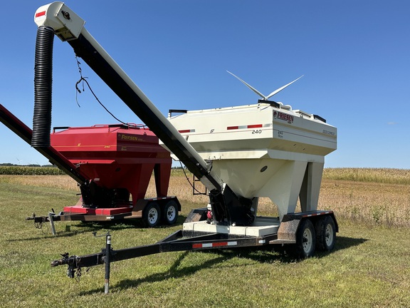 2004 Friesen 240 Tender