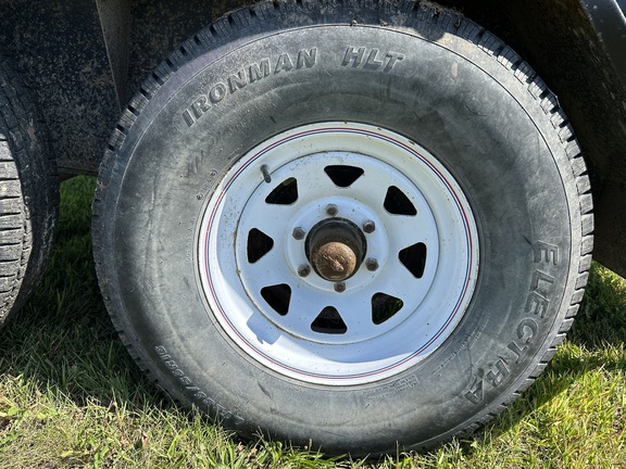 2003 Friesen 240 Tender