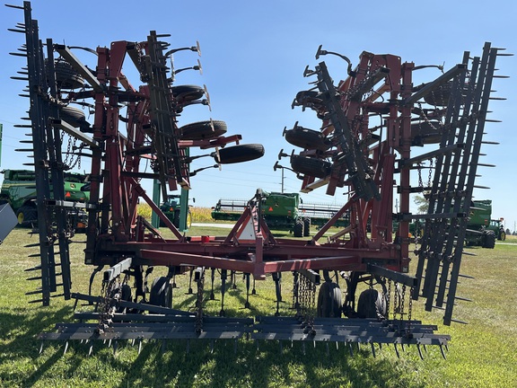 Case IH 4300 Field Cultivator