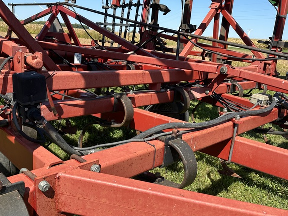 Case IH 4300 Field Cultivator