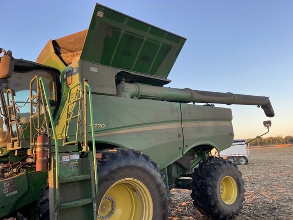 2024 John Deere S770 Combine