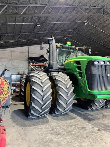 2009 John Deere 9530 Tractor 4WD