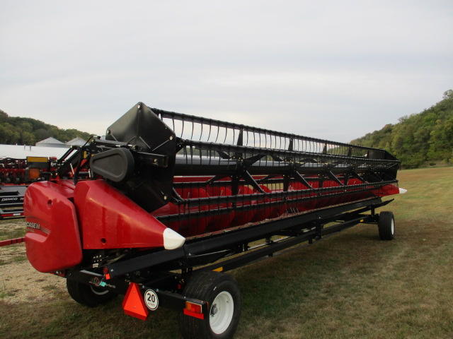 2023 Case IH 3020 FLEX HEAD Header Combine