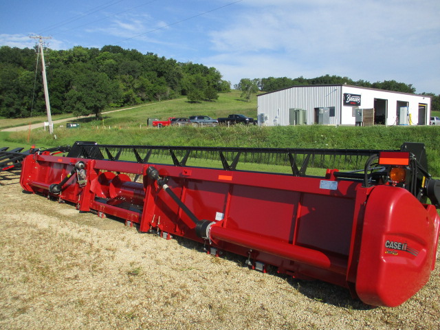 2023 Case IH 3020 FLEX HEAD Header Combine