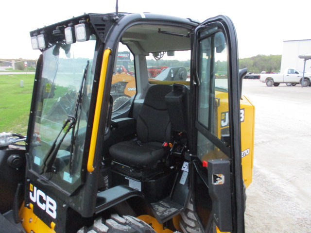 2024 JCB 270 Skid Steer Loader