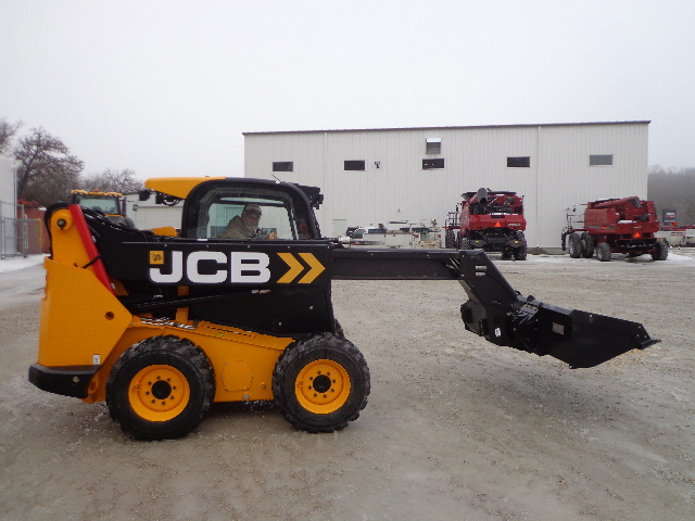 2024 JCB 3TS-8W Skid Steer Loader