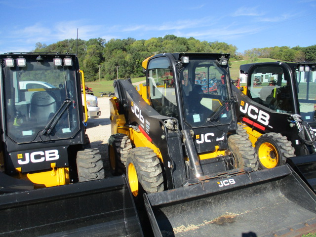 2016 JCB 260 Skid Steer Loader