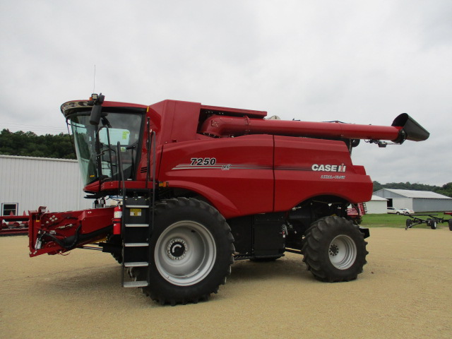 2022 Case IH 7250 Combine