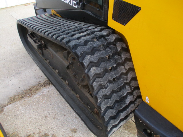 2022 JCB 3TS-8T Compact Track Loader