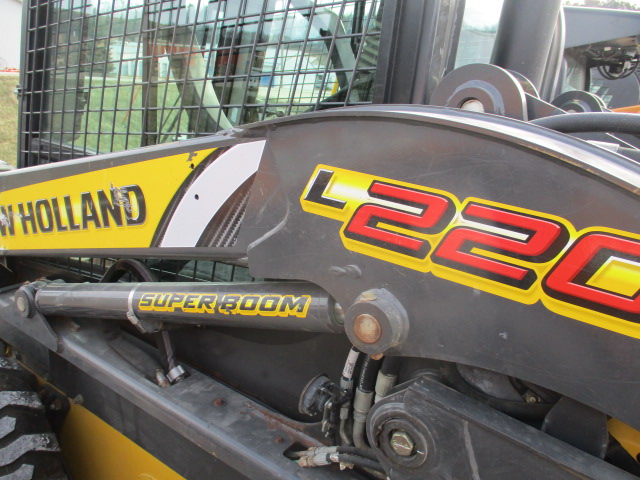 2019 New Holland L220-T4B Skid Steer Loader