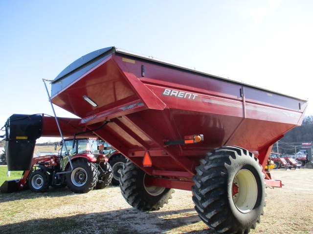 2010 Brent 882 Grain Cart