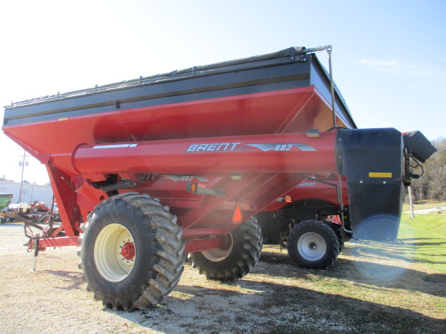 2010 Brent 882 Grain Cart