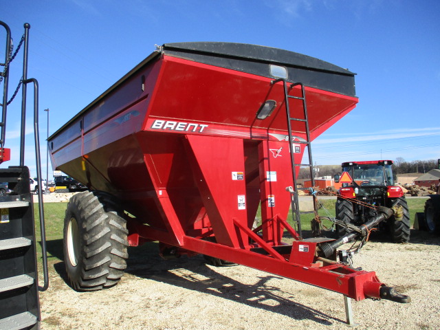 2010 Brent 882 Grain Cart