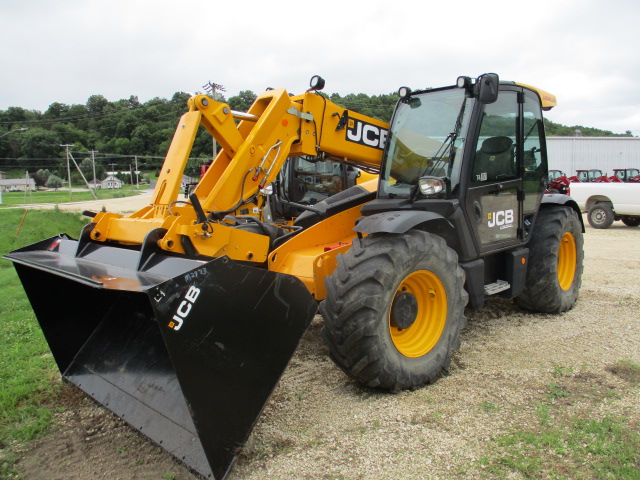 2017 JCB 541-70 Agri-Plus TeleHandler