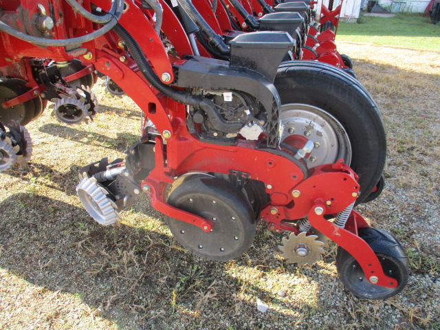 2021 Case IH ER 2150 PLANTER:-2 Point Hitch:-16 Rows Planter